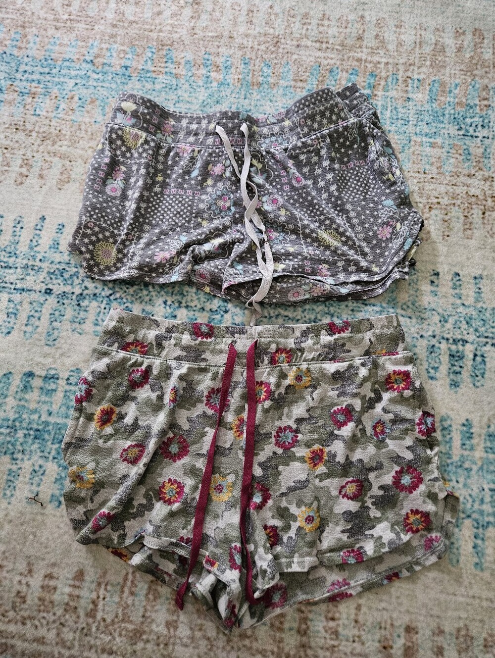 Secret Treasures Floral & Patterned Gray Pajama Shorts Set